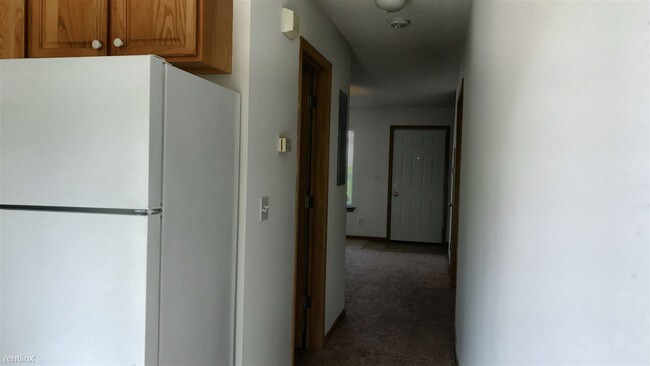 Building Photo - 2 br, 0.5 bath Townhome - Regal Townhomes ...