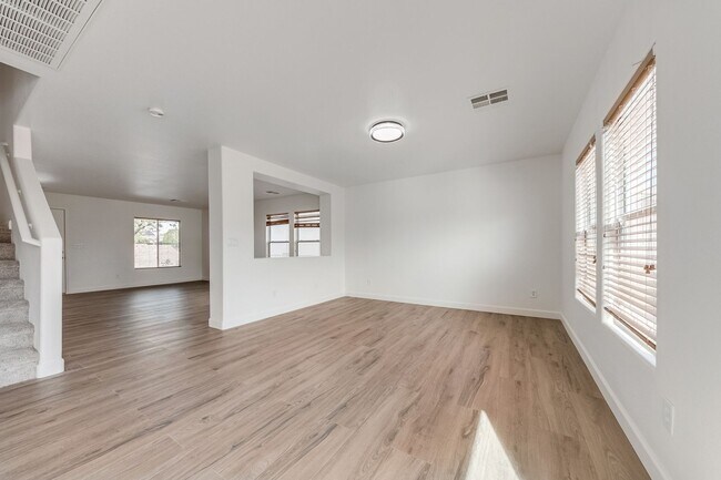 Building Photo - Fully Remodeled & Move-In Ready – Modern Finishes + Huge Loft!