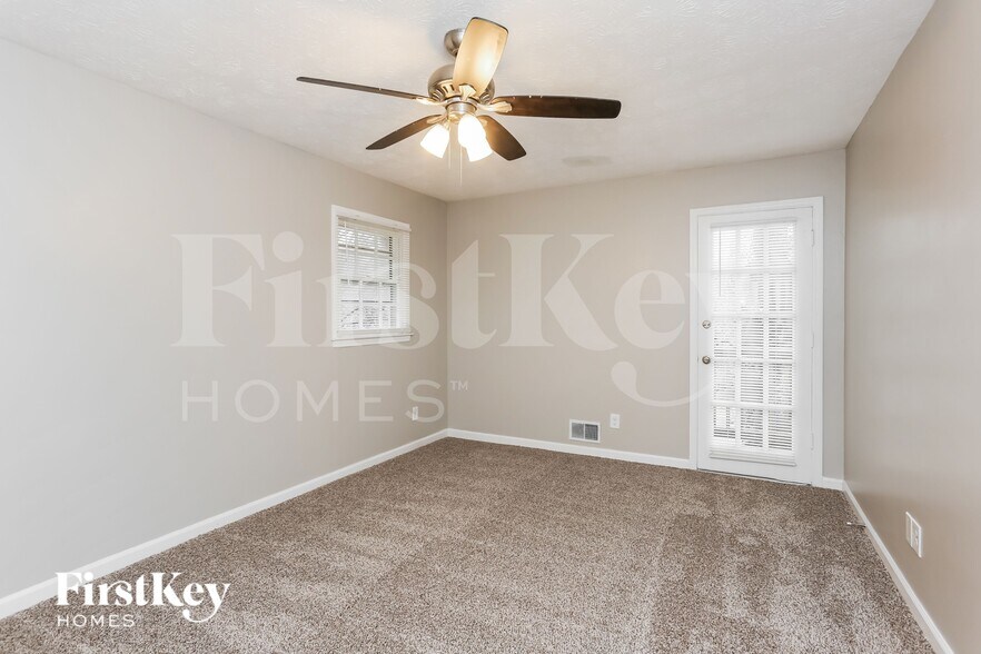 Building Photo - 2881 Hickory Trail