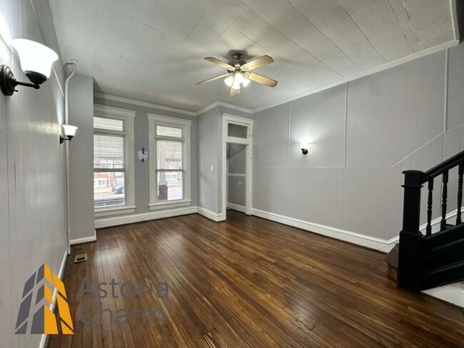 Building Photo - 3 Bedroom with Fenced Yard and Spacious Primary Bedroom near Coppin University