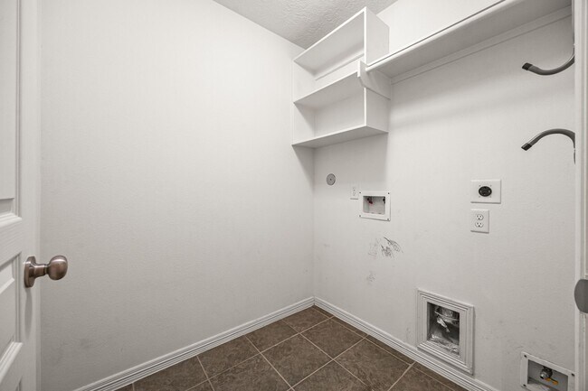 Building Photo - 5309 Nolda St