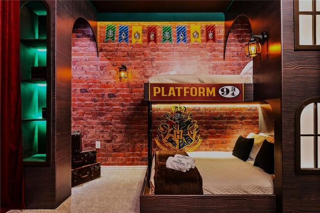 Building Photo - 15972 Sandy Cliffs Dr