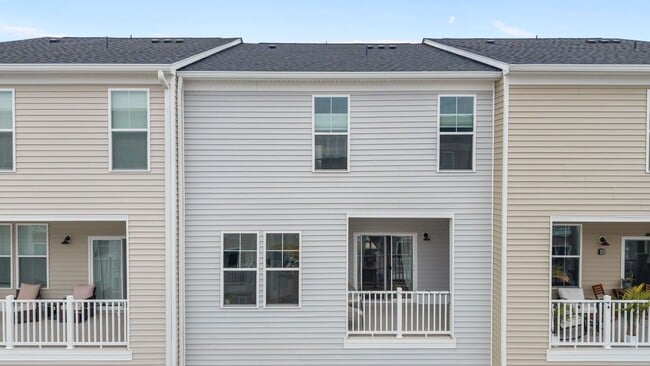 Building Photo - Like New 3 Bedroom Home with Garage For Rent in Henrico