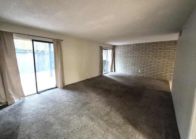 Building Photo - 5701 E Glenn St