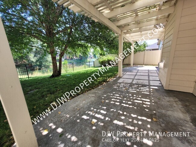 Building Photo - 10358 W Cultis Bay St