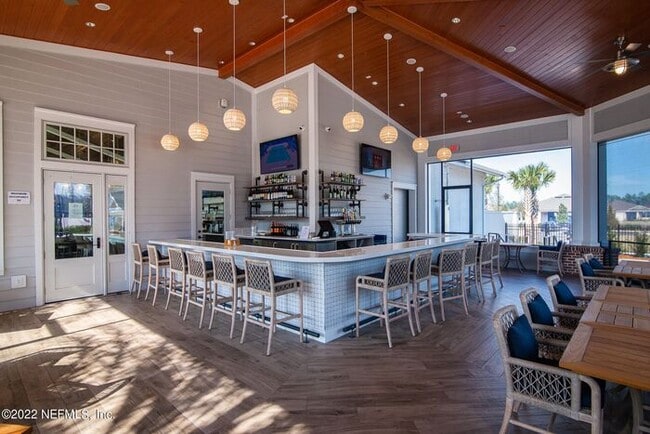 Building Photo - 73 Havencrest Ave