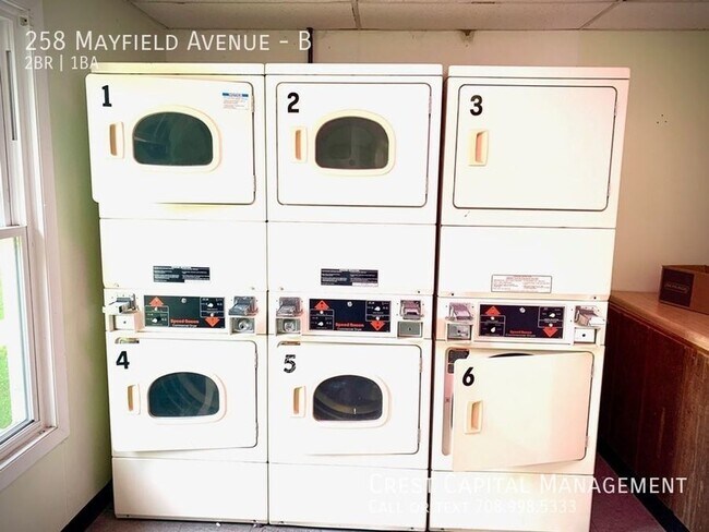 Building Photo - 258 Mayfield Ave