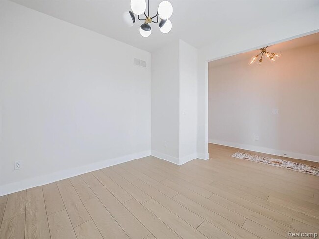 Building Photo - 5169 Poppydrew Ln