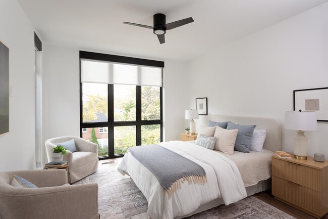 Building Photo - 600 E Henry Clay St