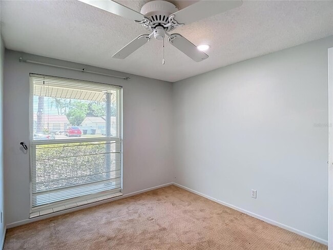 Building Photo - 7916 Woodgrove Cir