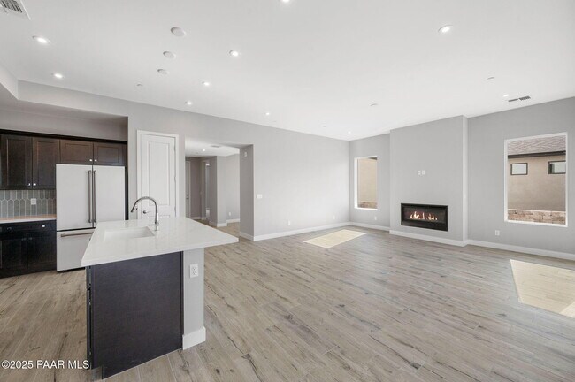 Building Photo - 1326 Rockwood Dr