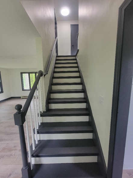 Building Photo - 9 Jean St