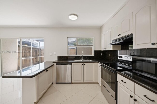 Building Photo - 1382 NW 123rd Ave