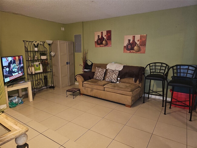 Building Photo - 189 Plumage Ln