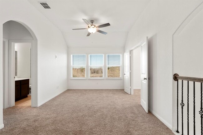 Building Photo - 400 Mante Ct