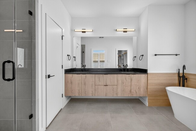 Building Photo - 1016 Patton St