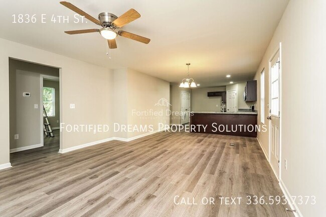 Building Photo - 1836 4th St E