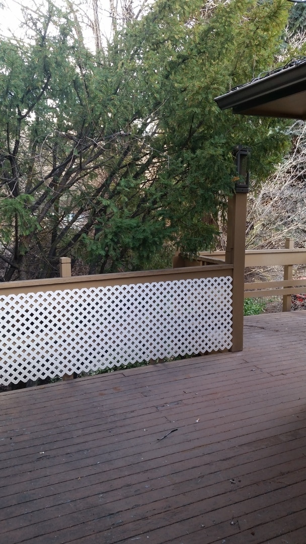 Building Photo - Occupied, do not disturb tenants. 1950's Craftsman 2br 2ba duplex on two levels, lawncare provide...