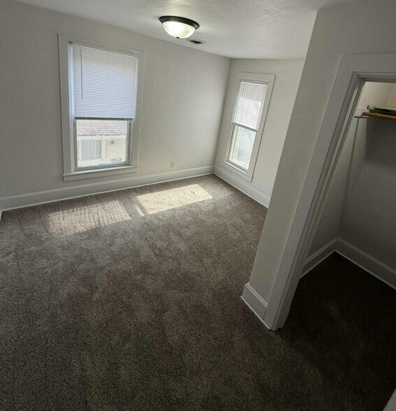 Bedroom 3 - 212 7th Ave SE