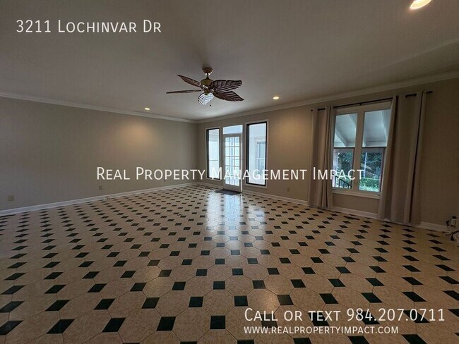 Building Photo - 3211 Lochinvar Dr