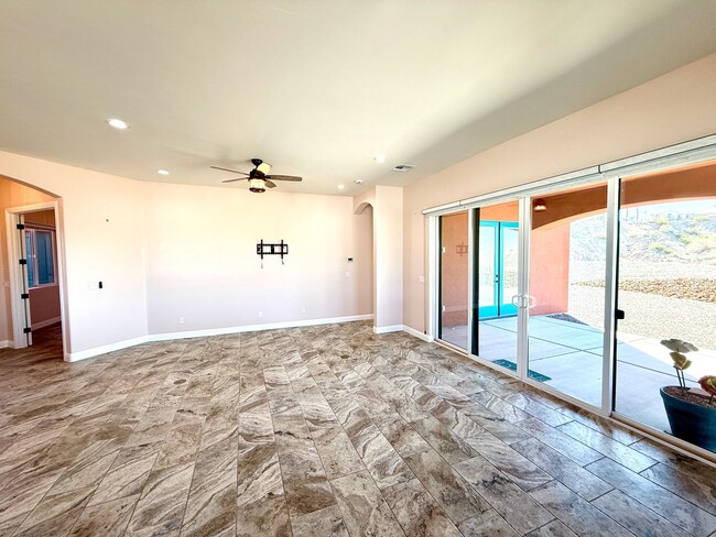 Building Photo - *Unfurnished- Stunning 2-Bedroom, 2.5-Bath...