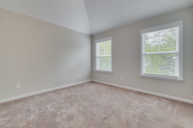 Building Photo - COMING SOON!  Comfort AND sophistication in Martinez, GA