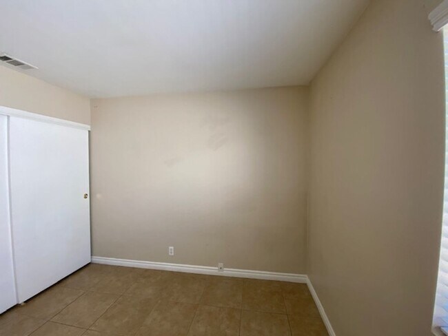 Building Photo - 3736 Smoking Gun Ct