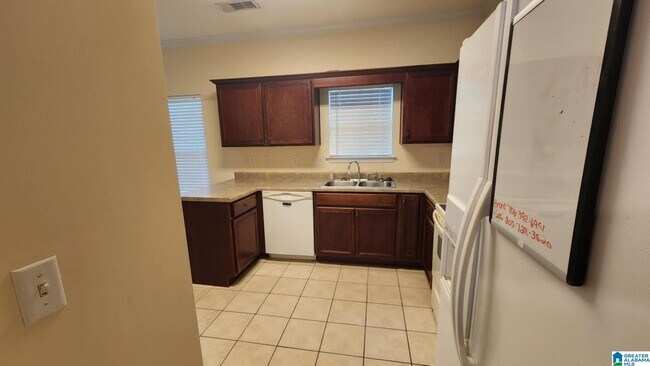Building Photo - 299 High Ridge Dr