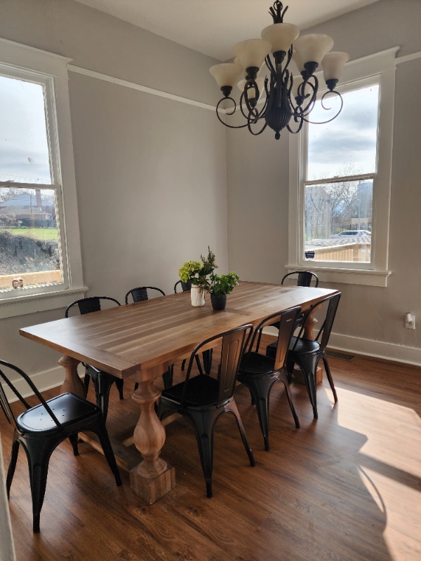 Building Photo - 343 Adelle St