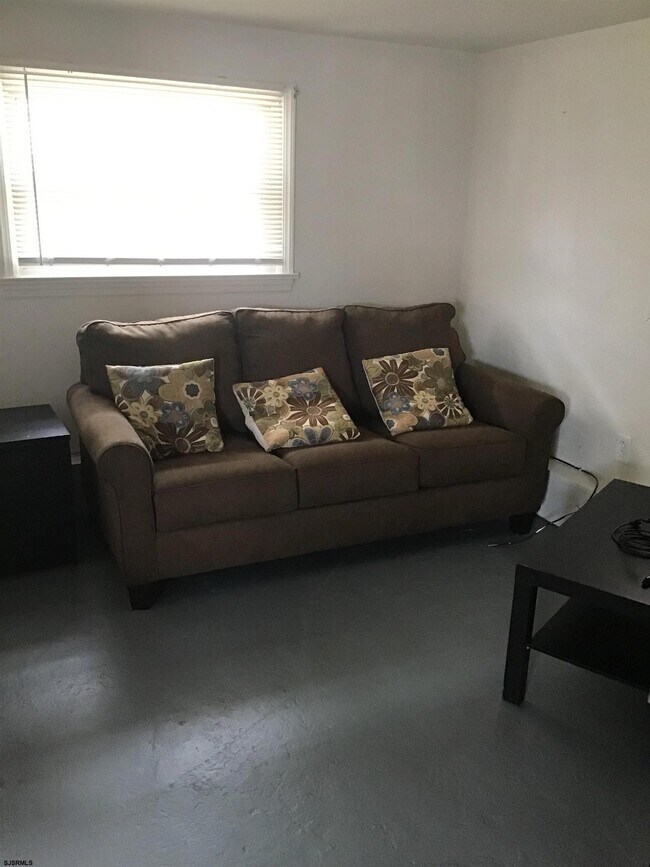 Building Photo - 9317 Monmouth Ave