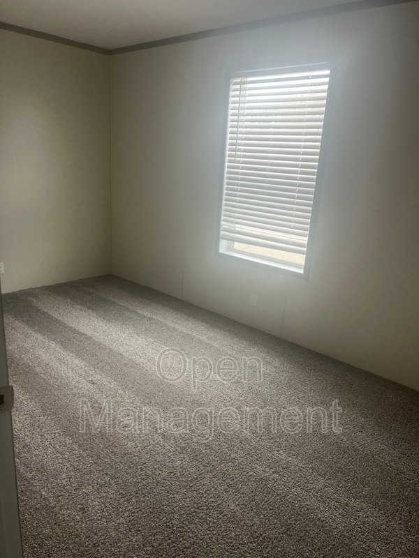 Building Photo - 825 1st Ave E