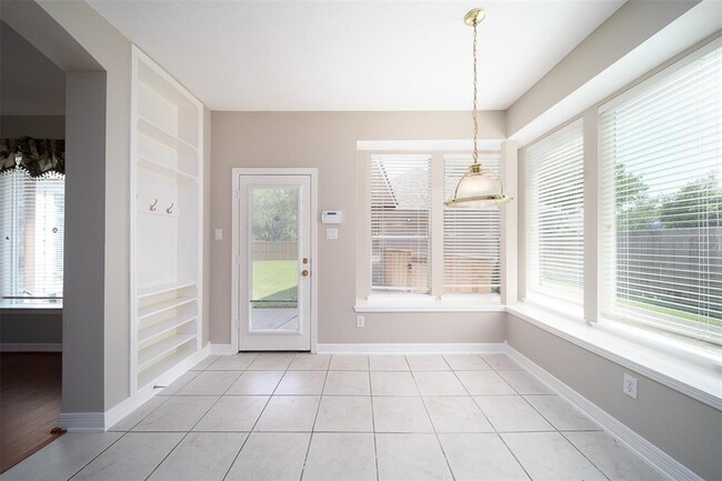 Building Photo - 5411 Dunston Ct
