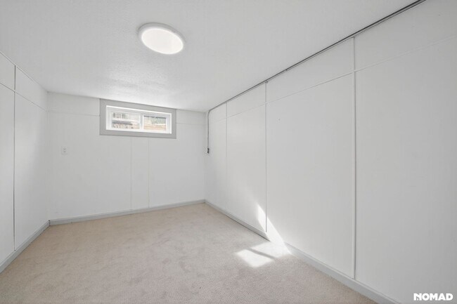 Building Photo - 4325 S Cherokee St