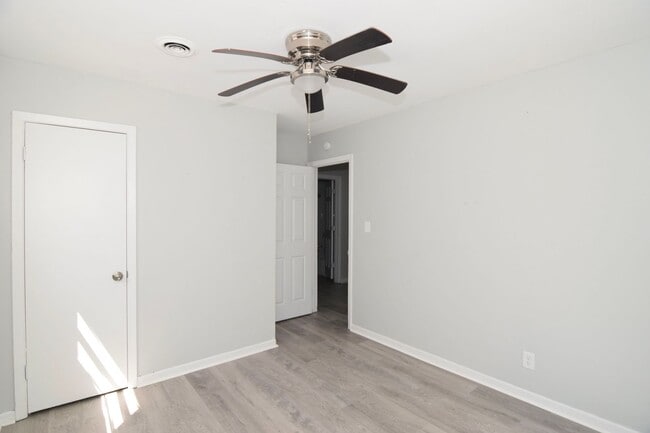 Building Photo - Coming Soon: Charming 3BR/2BA Home You Don’t Want to Miss!