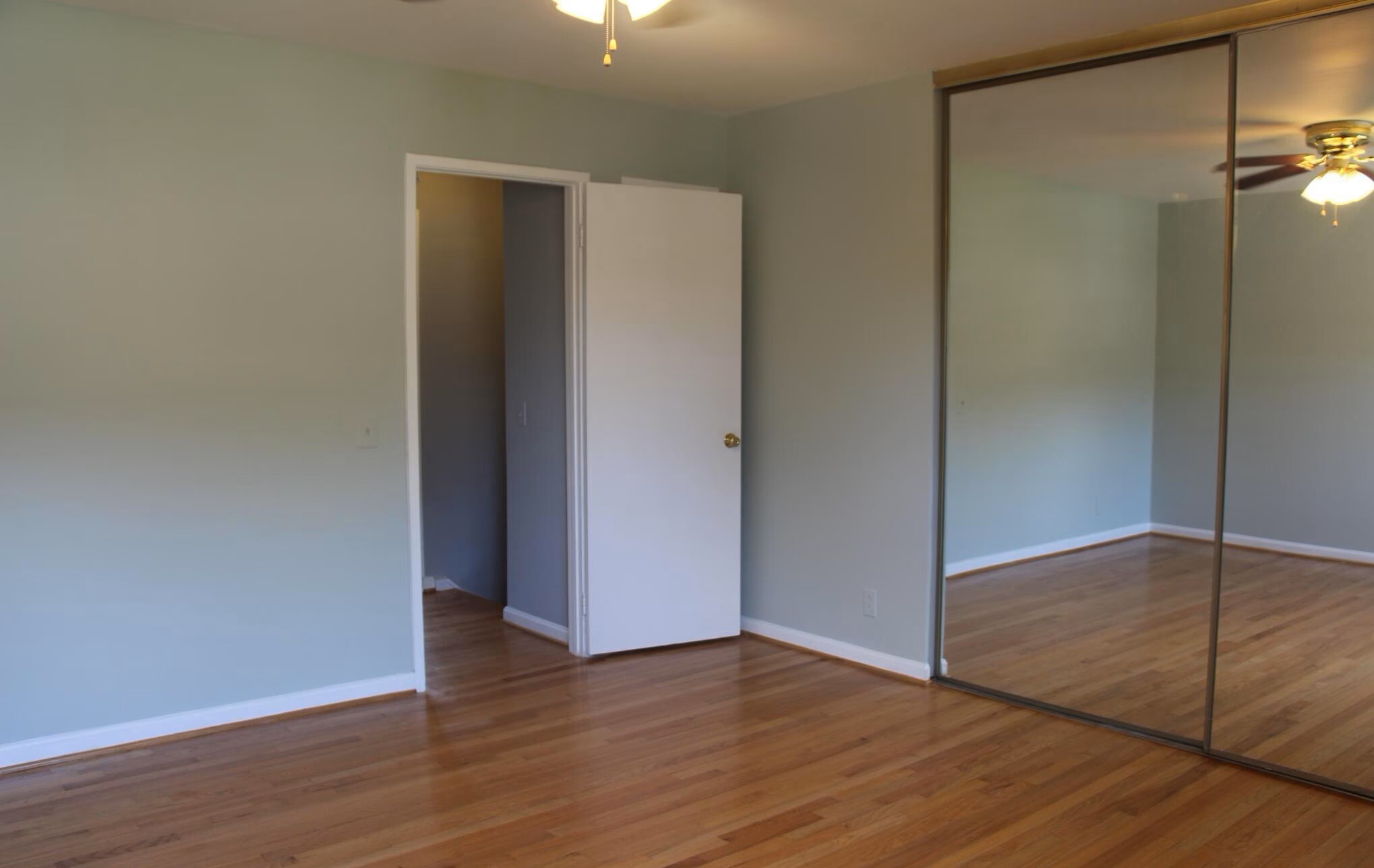 Building Photo - 2678 Glengyle Dr
