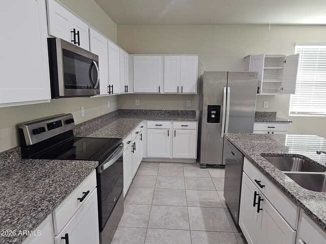 Building Photo - 35963 W San Alvarez Ave