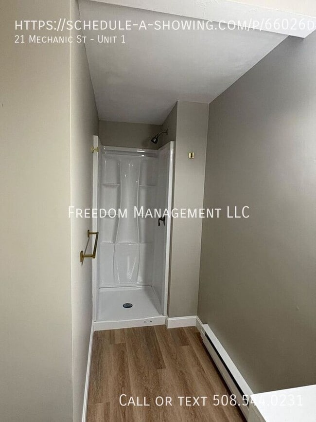 Building Photo - 21 Mechanics St