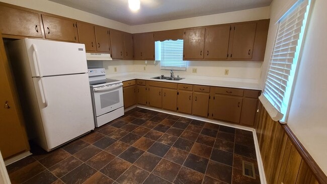 Building Photo - Cute home for rent