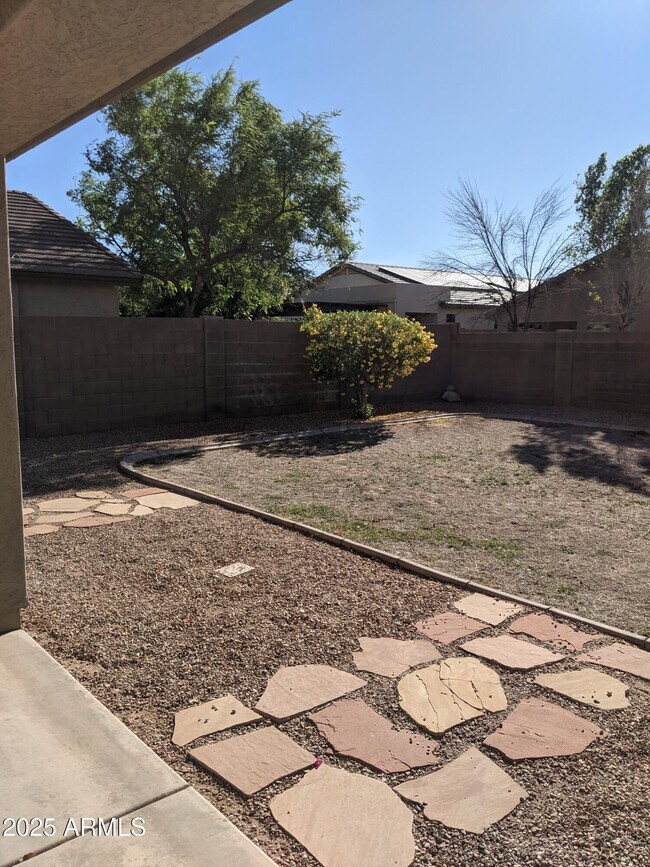 Building Photo - 12039 W Louise Ct