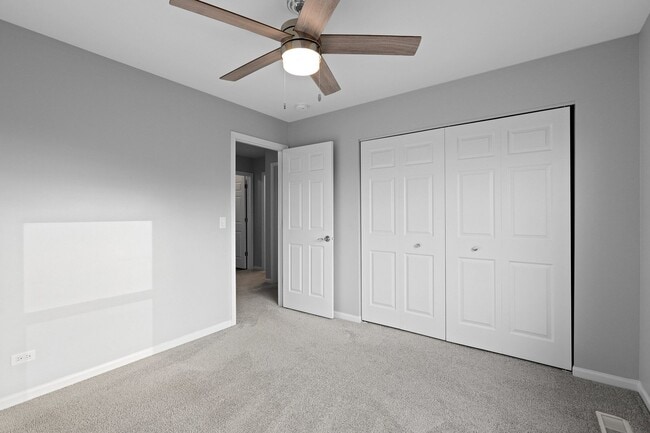 Building Photo - 1876 Bluestem Cir
