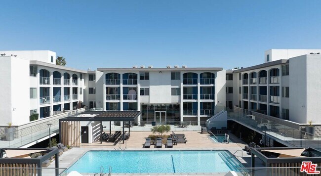 Building Photo - 13900 Panay Way