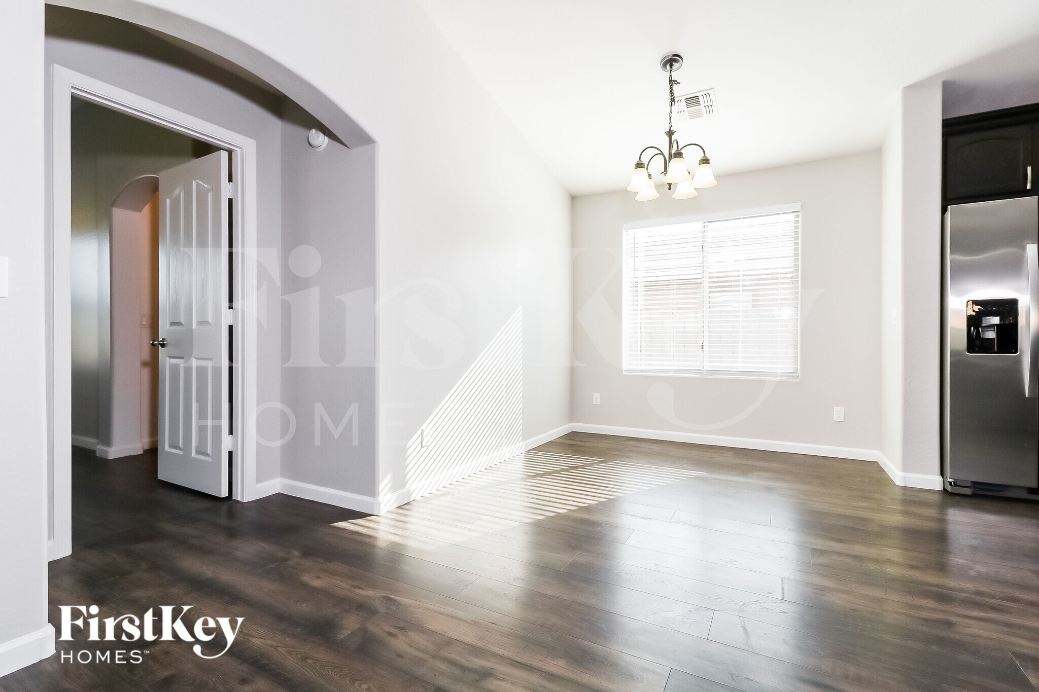 Building Photo - 19614 W Morning Glory St