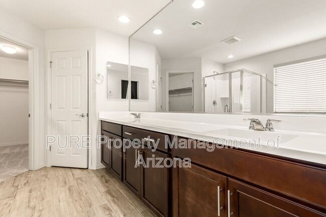 Building Photo - 5616 N 90th Dr