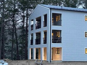 Building Photo - 30 Ladds Ln