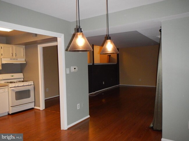 Building Photo - 14618 Bauer Dr