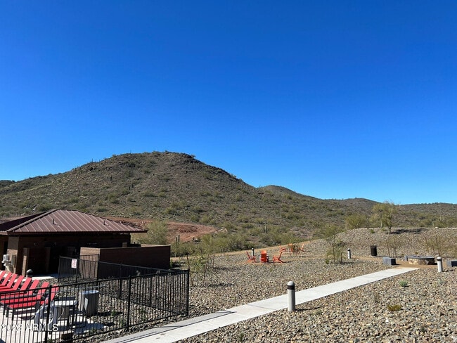 Building Photo - 13316 W Red Range Wy