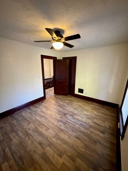 Building Photo - 757 N Jay St