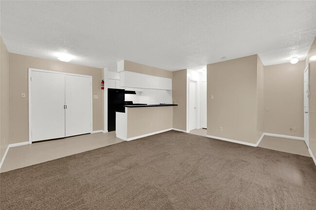 Building Photo - 7211 Atwell Dr