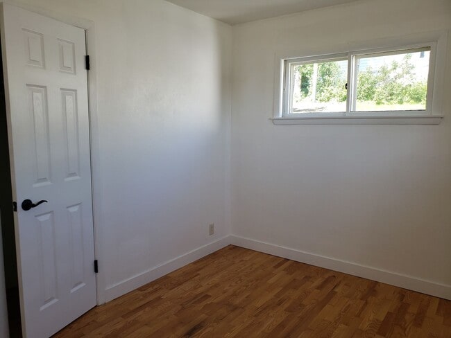 Building Photo - 3 bed 1.5 bath single family home in Wausau