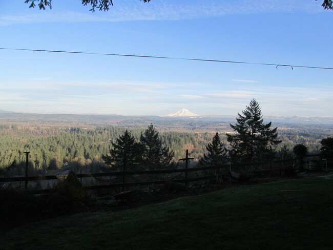 Building Photo - Amazing Panoramic view of Clackamas river,...